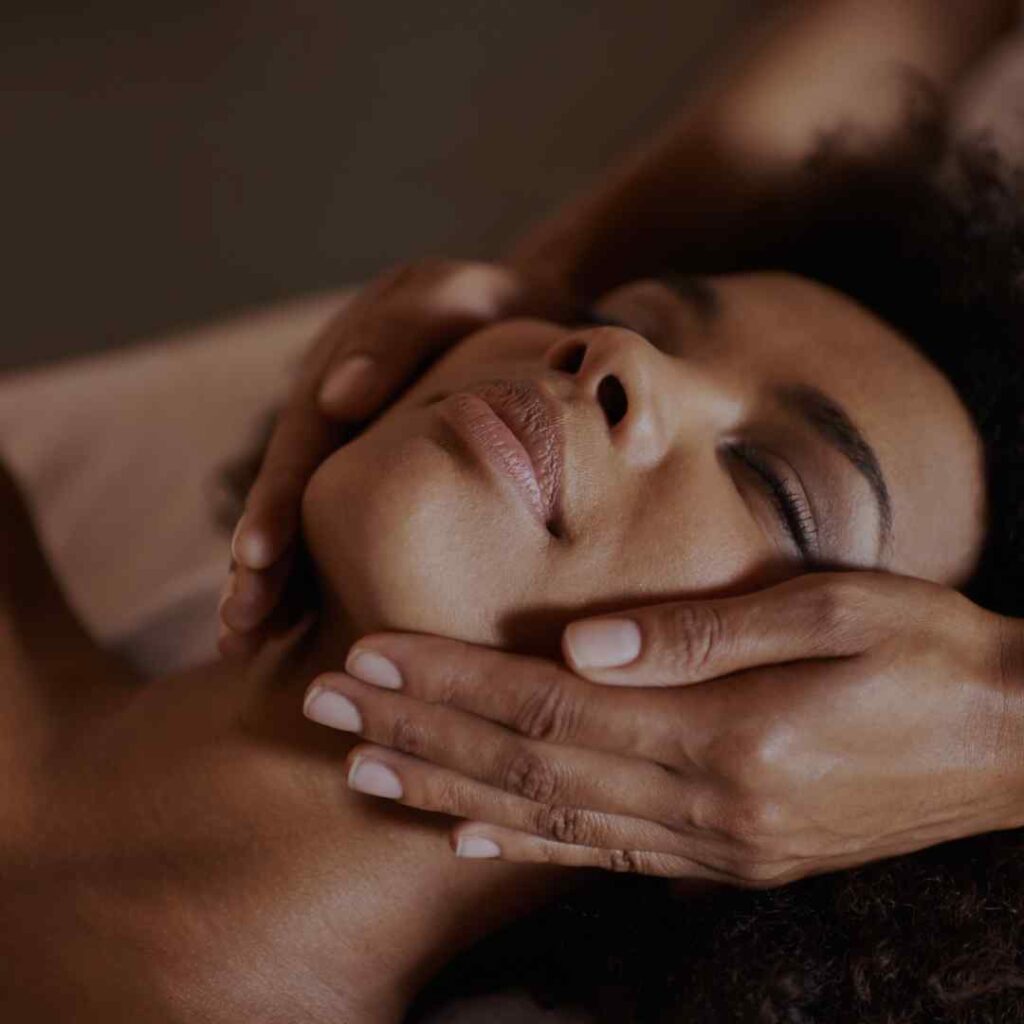 spa treatments, facial services, skin rejuvenation, affordable spa experiences, professional skincare solutions, luxury spa experiences, lymphatic drainage massage, high-quality products, relaxation therapy, mental escape, result-driven skincare, affordable facials, rejuvenating therapies, advanced skincare treatments, spa specials, budget-friendly spa options, relaxation techniques, facial rejuvenation, spa promotions, affordable skincare,