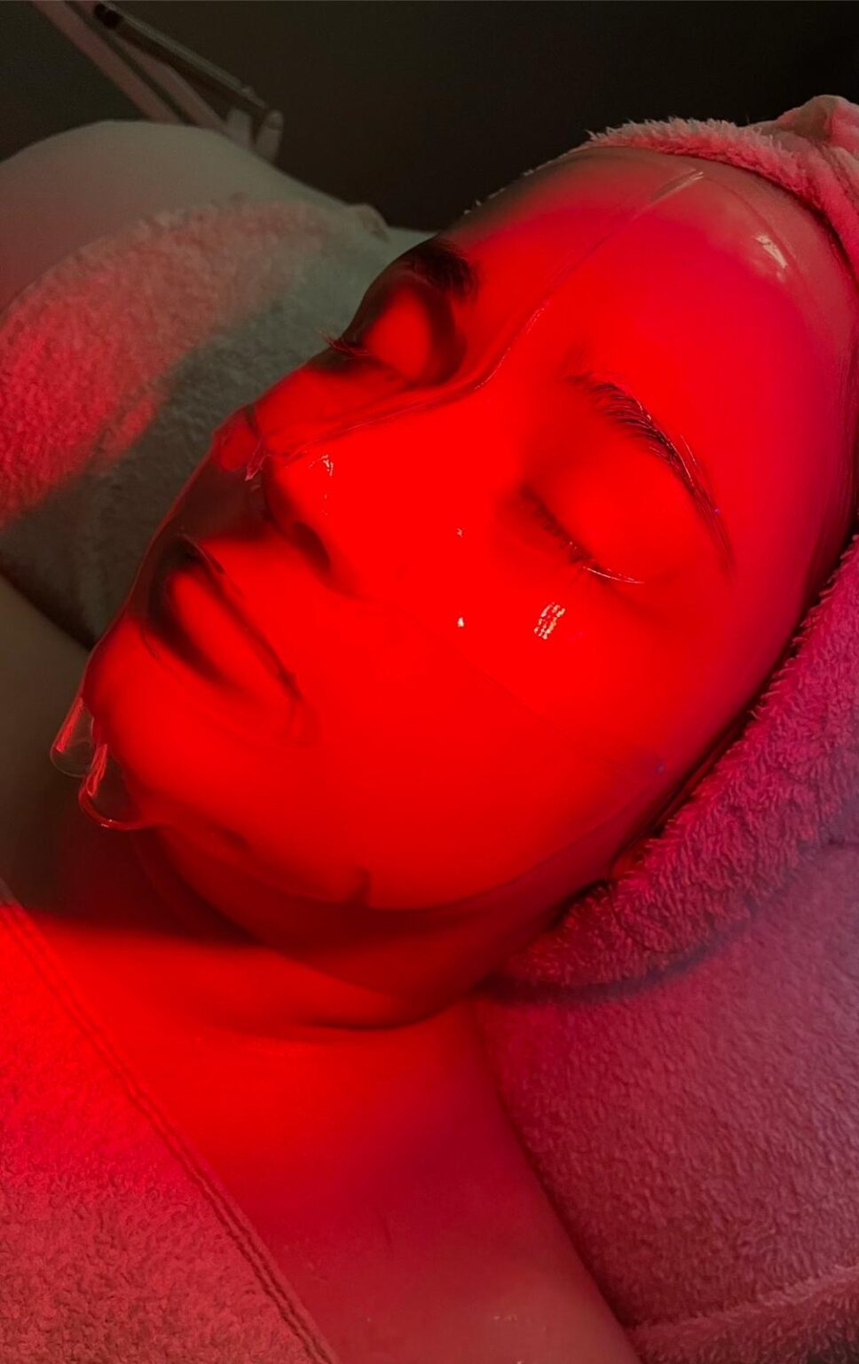 spa treatments, facial services, skin rejuvenation, affordable spa experiences, professional skincare solutions, luxury spa experiences, lymphatic drainage massage, high-quality products, relaxation therapy, mental escape, result-driven skincare, affordable facials, rejuvenating therapies, advanced skincare treatments, spa specials, budget-friendly spa options, relaxation techniques, facial rejuvenation, spa promotions, affordable skincare,